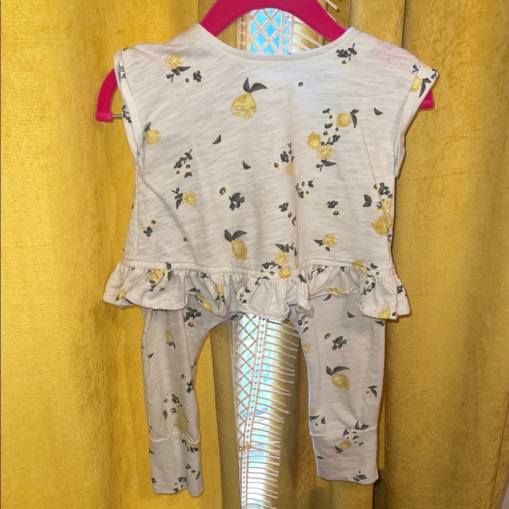 Jessica Simpson 18 months lemon print set 🍋